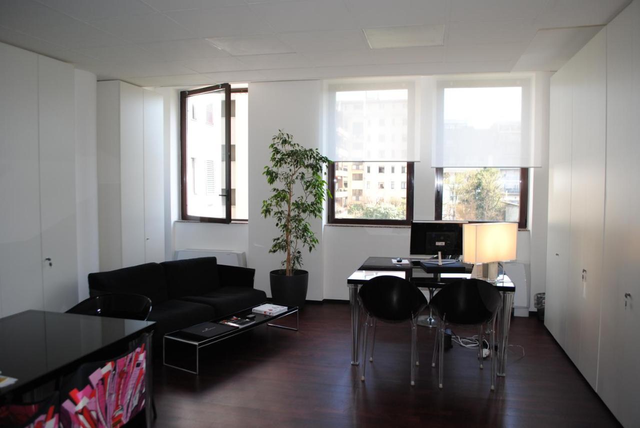 10 Keys Milano Hotel Exterior foto